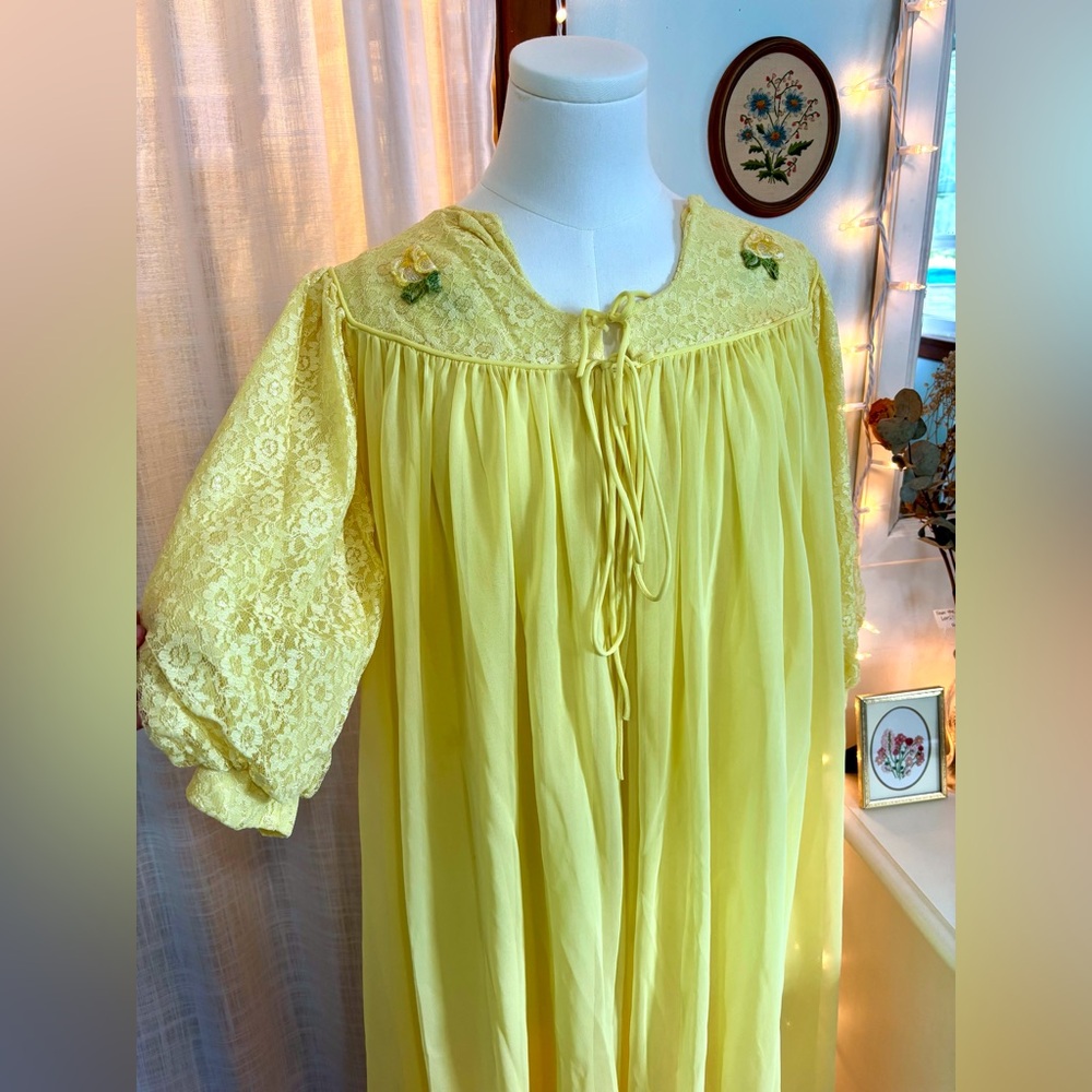 Vintage 1960s Peignoir Set Yellow Nylon Chiffon Matching Robe And Nightgown
